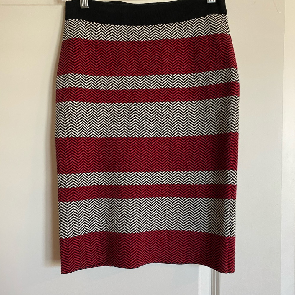 Maxi red skirt
